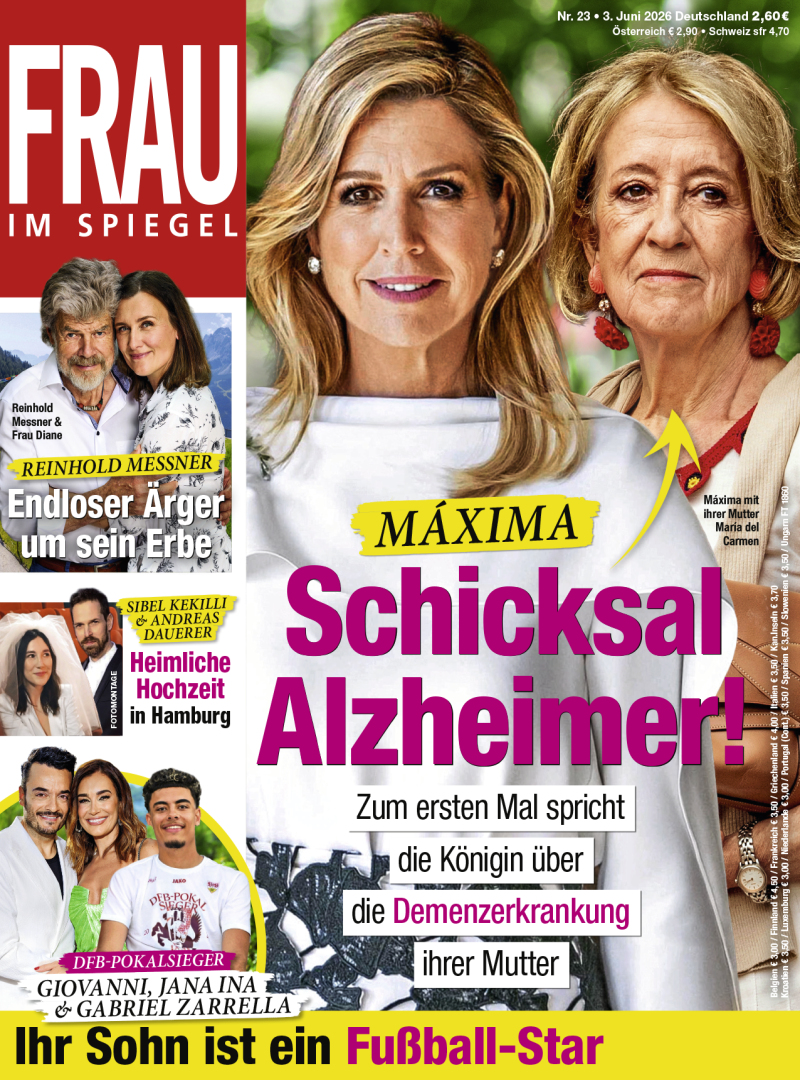 FRAU IM SPIEGEL